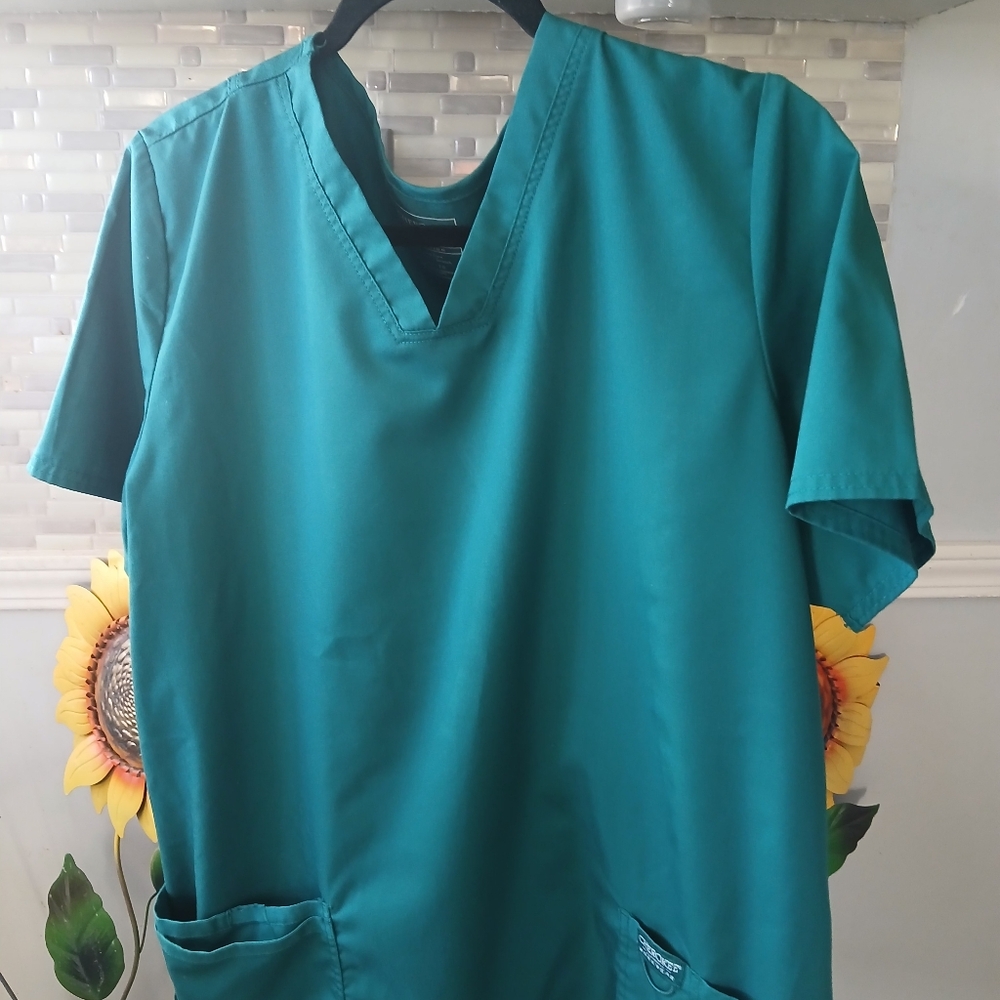 Cherokee Green V-Neck Scrub Top XL